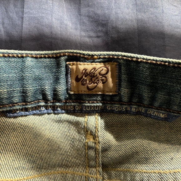 Women’s Jeans - Picture 3 of 4